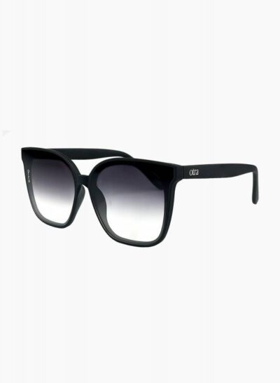Otra Eyewear Betty Black/Smoke Gradient